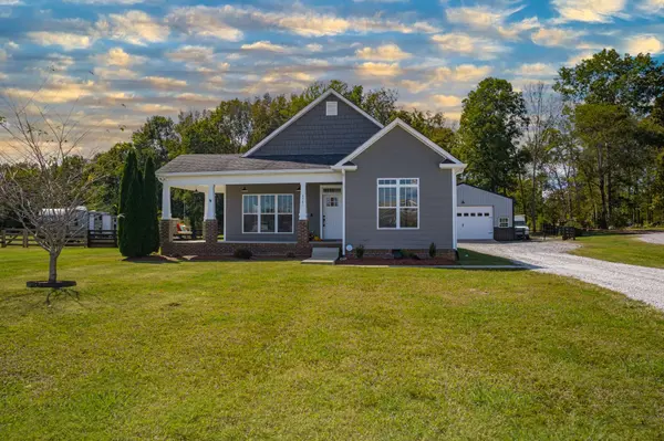 4781 Brookhollow Rd, Chapel Hill, TN 37034