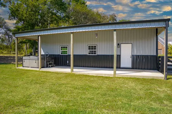 4781 Brookhollow Rd, Chapel Hill, TN 37034