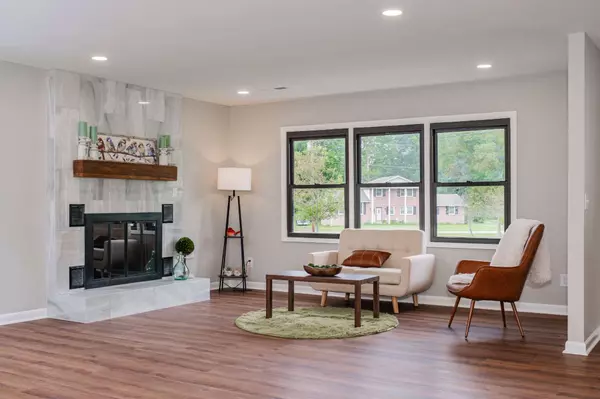 1221 Hillcrest Dr, Manchester, TN 37355