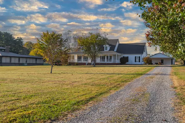 1603 Shangri La Ln, Mcminnville, TN 37110