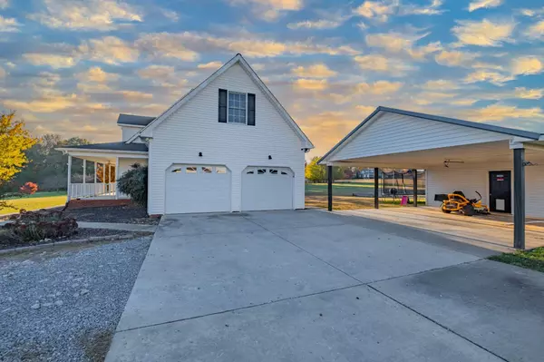 1603 Shangri La Ln, Mcminnville, TN 37110