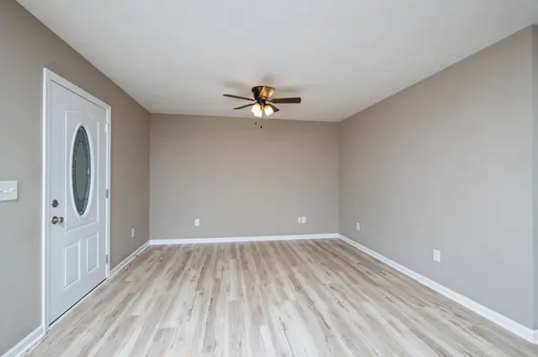 190 Himes Ln, Tullahoma, TN 37388