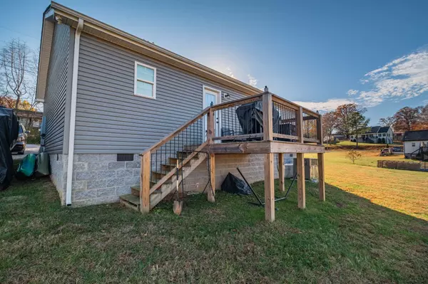 200 Pine Ave, Morrison, TN 37357