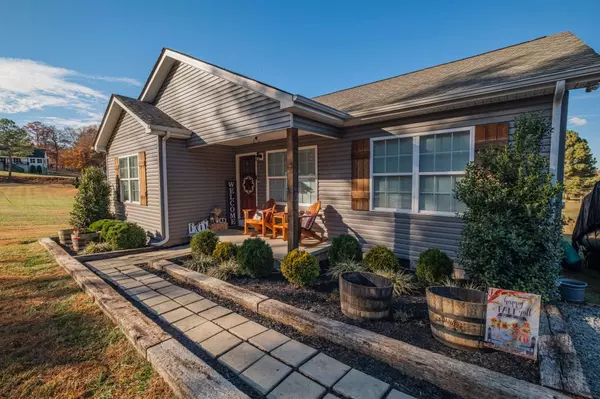 200 Pine Ave, Morrison, TN 37357