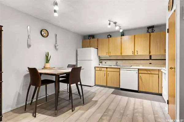 2406 Heseltine ROAD #522, Regina, SK S4V 1N9