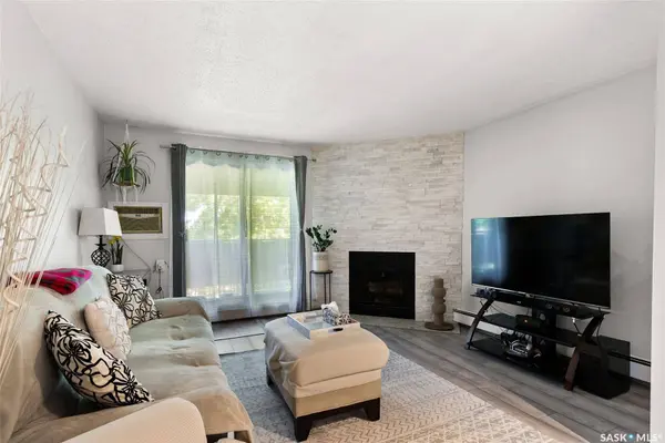 2406 Heseltine ROAD #522, Regina, SK S4V 1N9