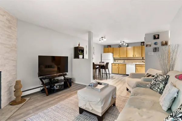 2406 Heseltine ROAD #522, Regina, SK S4V 1N9