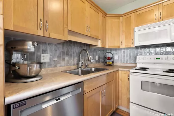 3101 Tregarva DRIVE E #59, Regina, SK S4V 1G5