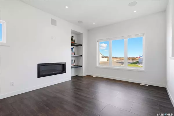 3302 Green Turtle ROAD, Regina, SK S4V 3N6