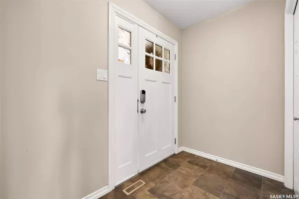 5113 Aerial CRESCENT, Regina, SK S4W 0C8