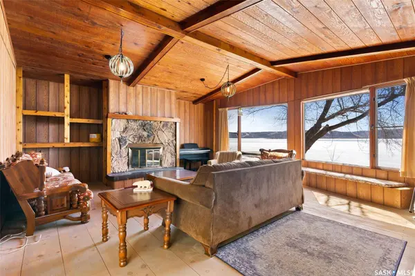 446 Pasqua Lake ROAD