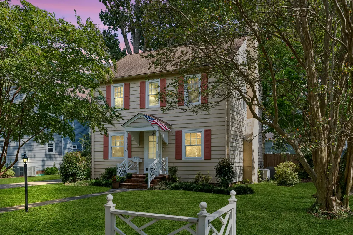 40 Westover Rd, Newport News, VA 23601-3927