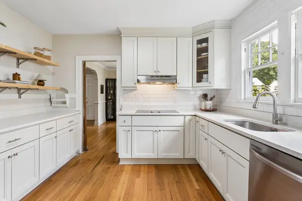 40 Westover Rd, Newport News, VA 23601-3927
