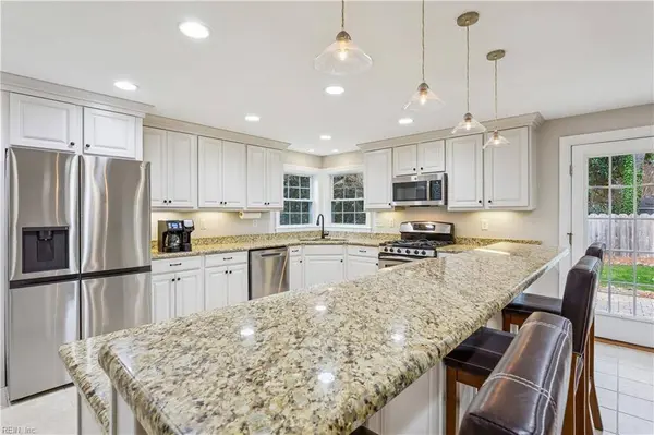 2417 Sterling Point DR, Portsmouth, VA 23703