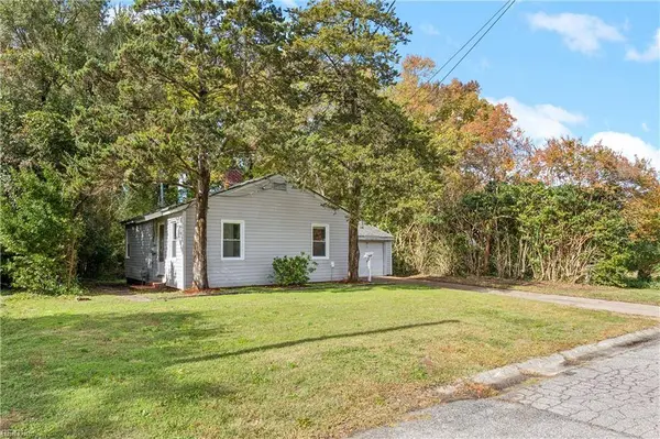 8227 Andrew LN, Norfolk, VA 23505