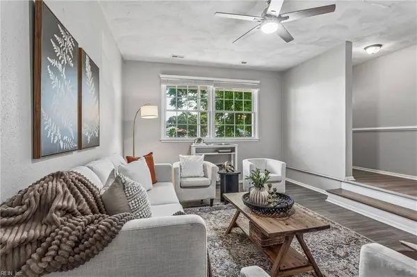362 King Christian CIR, Virginia Beach, VA 23462