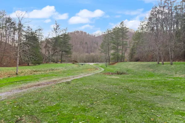 15100 State Highway 194, Pikeville, KY 41501