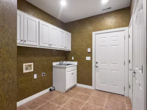 2625 Flying Ebony Drive, Lexington, KY 40509