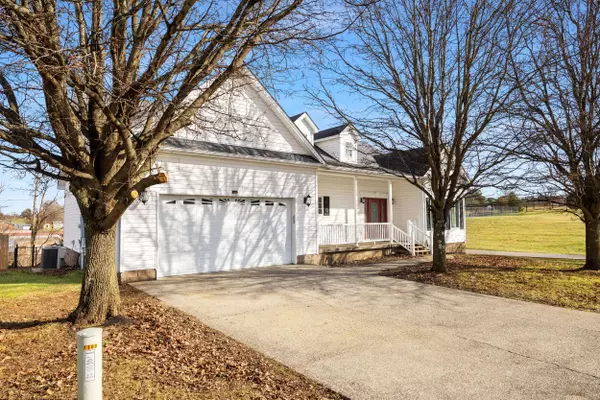 100 Doubletree Court, Mt Sterling, KY 40353