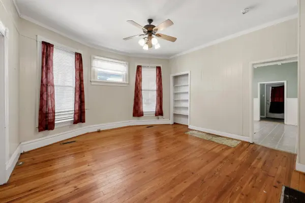 1459 High Street, Paris, KY 40361