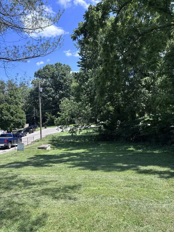 413 Marshall Street, Paris, KY 40361