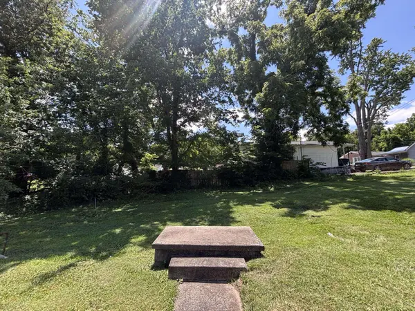 413 Marshall Street, Paris, KY 40361