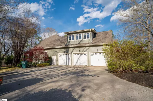 207 Briarledge Drive, Seneca, SC 29672-0461