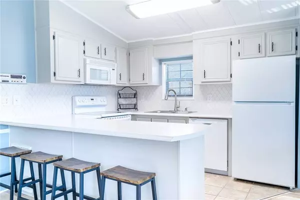 1230 Melton RD #14, West Union, SC 29696