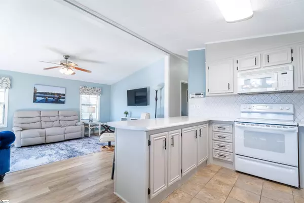 1230 Melton Road, West Union, SC 29696