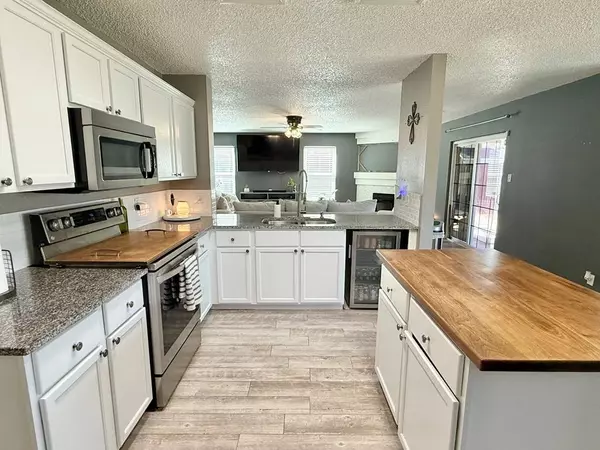 8225 San Antonio St, Odessa, TX 79765