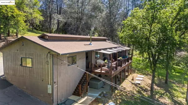 20790 Crescent Way, Groveland, CA 95321