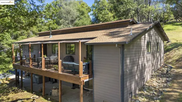 20790 Crescent Way, Groveland, CA 95321