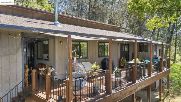 20790 Crescent Way, Groveland, CA 95321