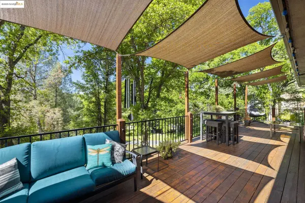 20790 Crescent Way, Groveland, CA 95321