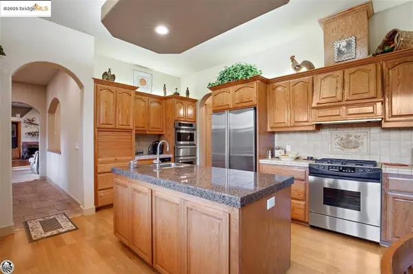 20702 Cresent Way, Groveland, CA 95321