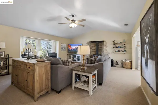 12080 Breckenridge, Groveland, CA 95321