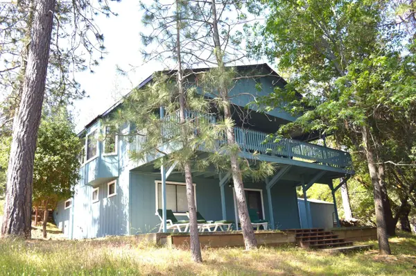 12955 Jackson Mill Drive, Groveland, CA 95321