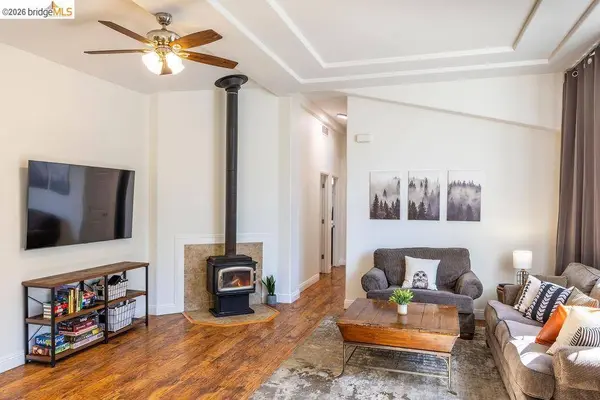 20828 Ferretti Rd, Groveland, CA 95321