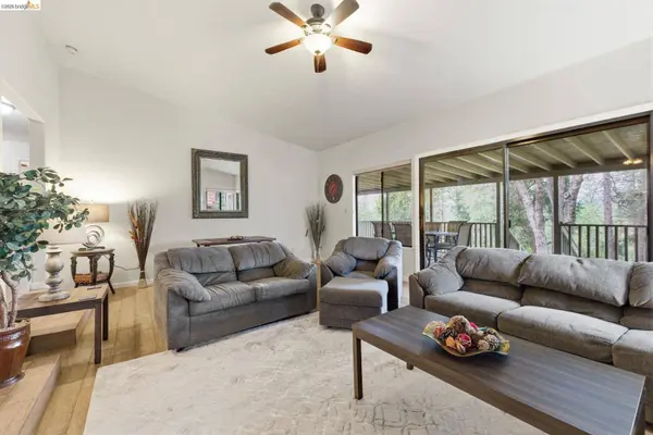 12068 Breckenridge Rd, Groveland, CA 95321