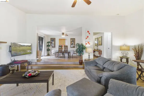 12068 Breckenridge Rd, Groveland, CA 95321