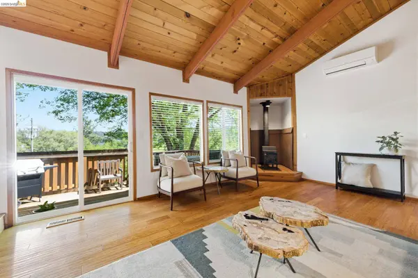 12810 Mount Jefferson St, Groveland, CA 95321