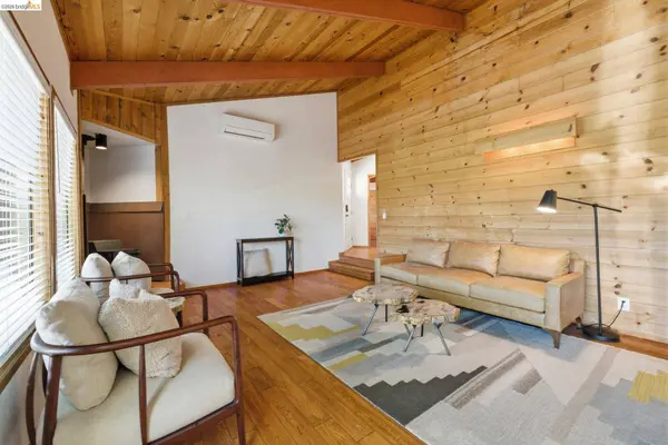 12810 Mount Jefferson St, Groveland, CA 95321