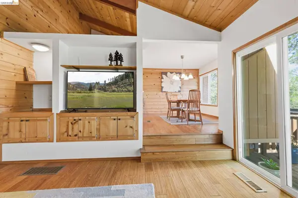 12810 Mount Jefferson St, Groveland, CA 95321