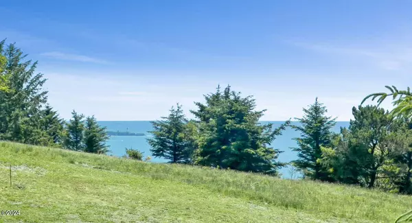 90 Cape Foulweather LN, Otter Rock, OR 97369