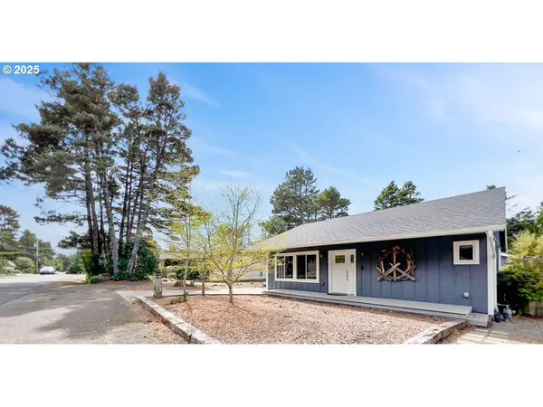 5565 PALISADES DR, Lincoln City, OR 97367