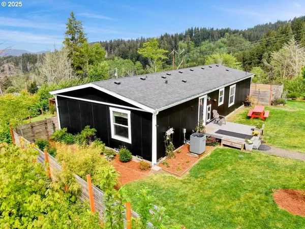 282 N ECHO MOUNTAIN RD, Otis, OR 97368