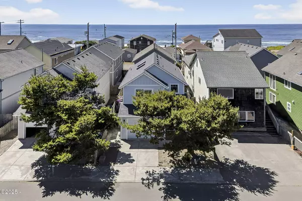 929 NW Spring ST, Newport, OR 97365