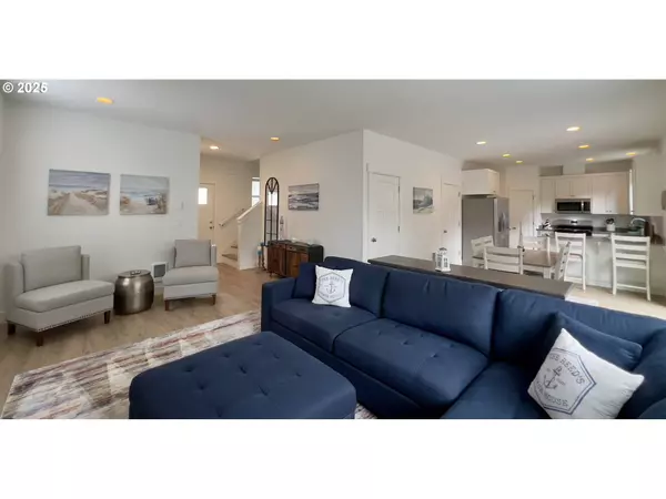 4153 SE INLET AVE, Lincoln City, OR 97367