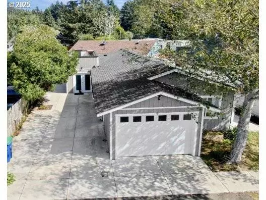 5024 SE KEEL AVE, Lincoln City, OR 97367