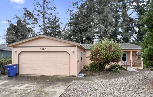 2780 NE 45th ST #Lot 37, Lincoln City, OR 97367